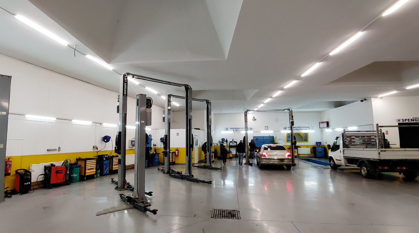 Karosserie-Reparatur